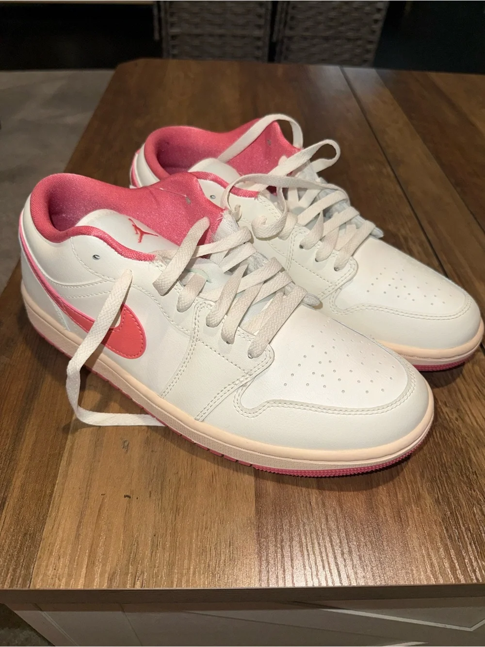 Nike Women’s White and Pink Low-Top Sneakers